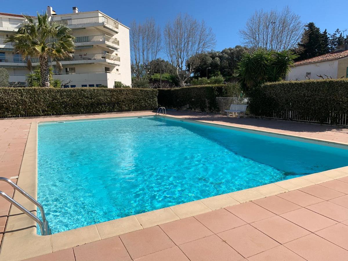 Studio De Standing Climatise, Avec Piscine, Proche De La Mer Fréjus Exterior photo
